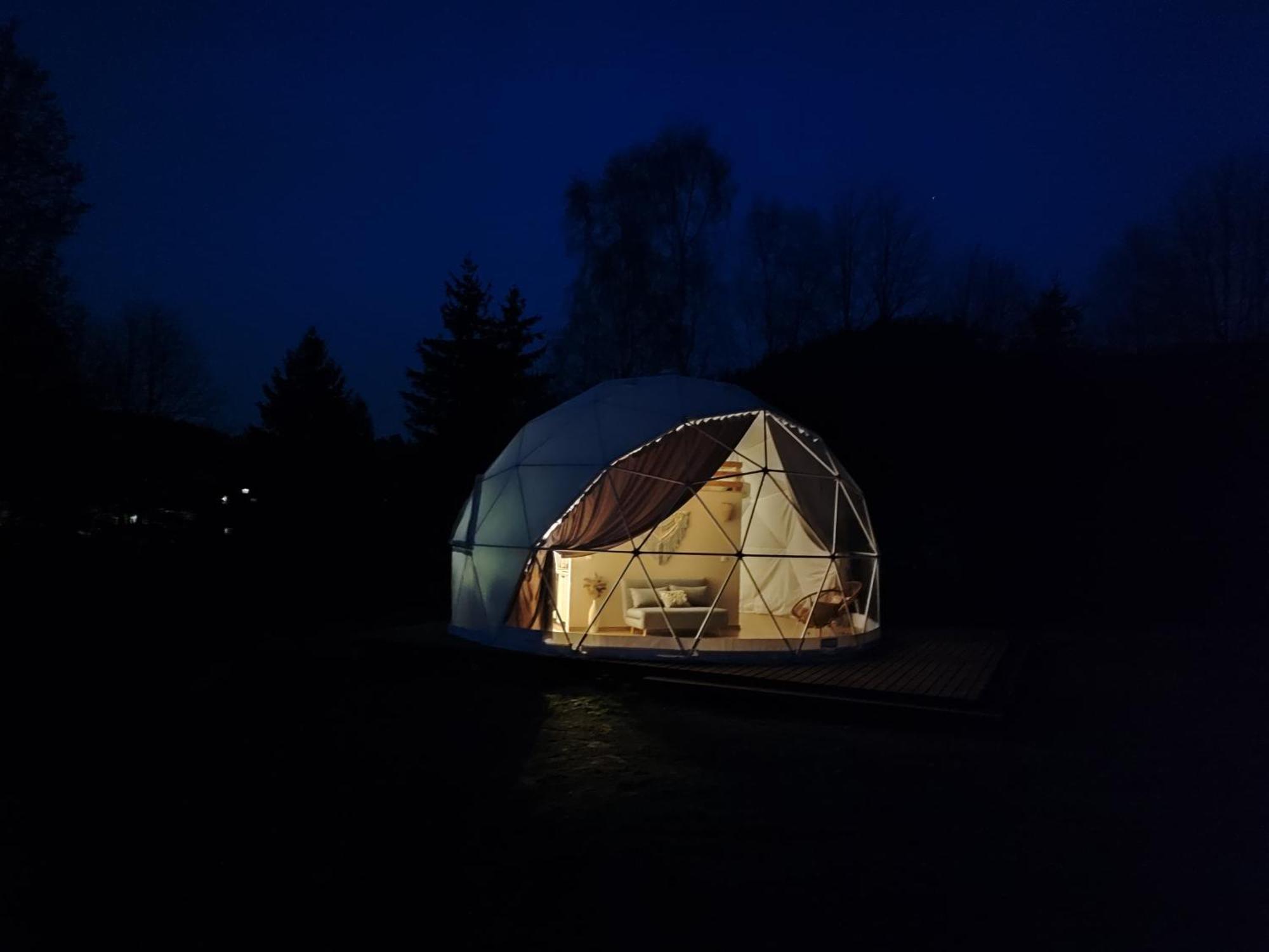 Forrest Glamp Hotel Mieroszow Ngoại thất bức ảnh
