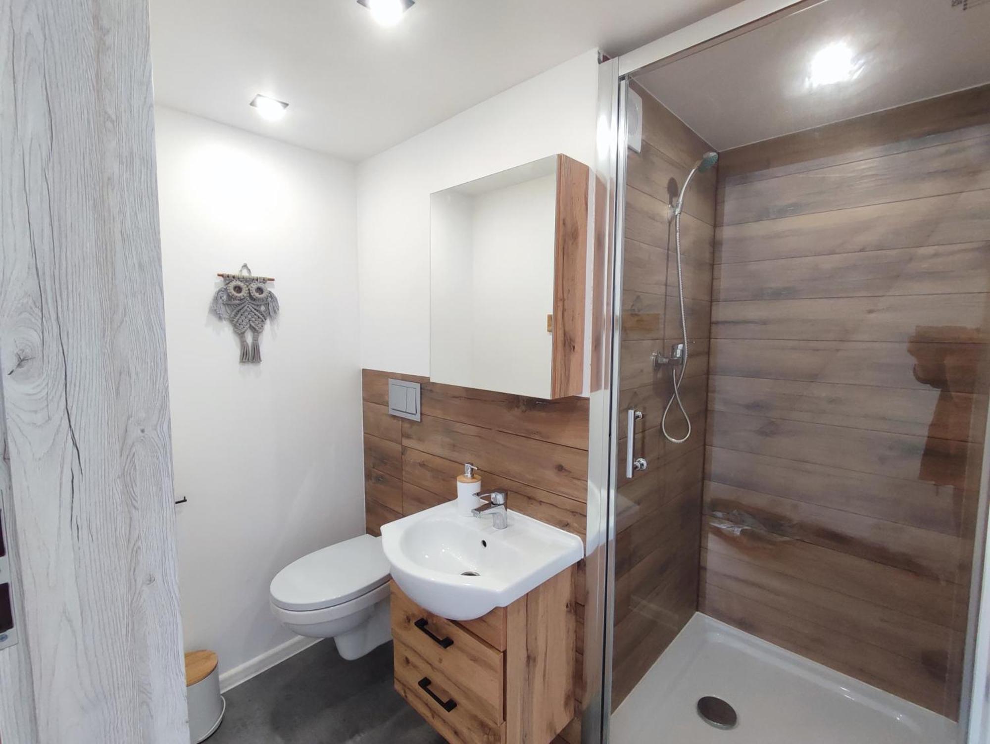 Forrest Glamp Hotel Mieroszow Ngoại thất bức ảnh