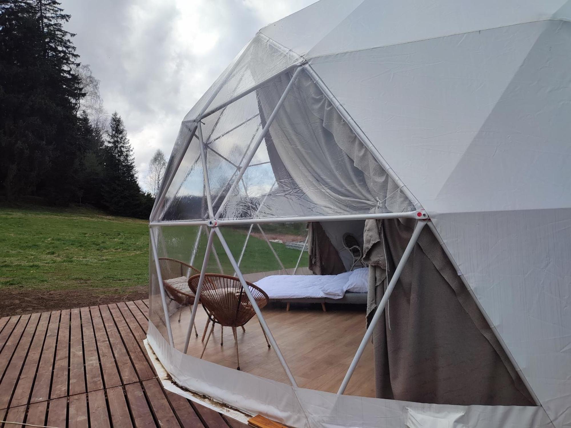 Forrest Glamp Hotel Mieroszow Ngoại thất bức ảnh