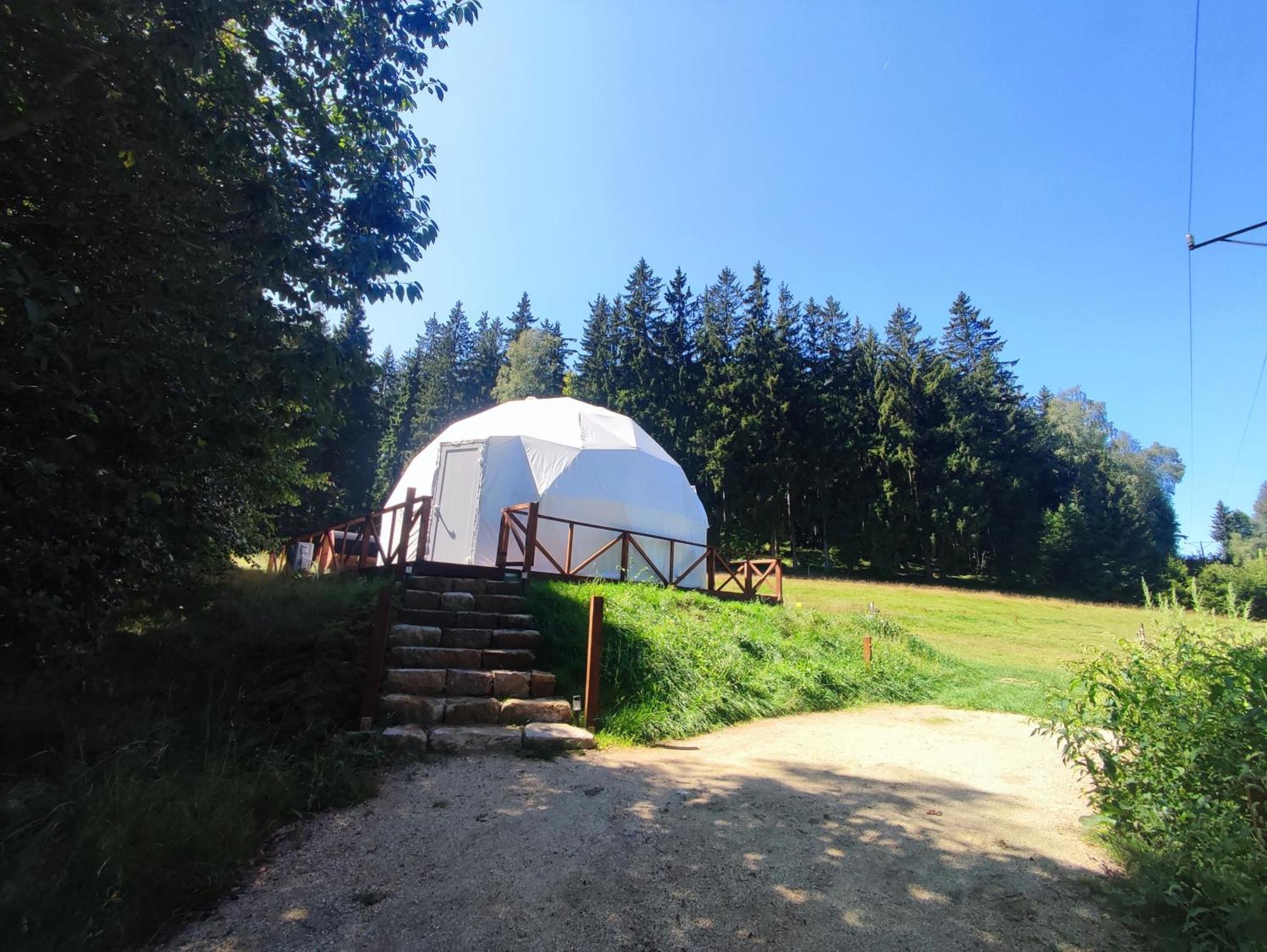 Forrest Glamp Hotel Mieroszow Ngoại thất bức ảnh
